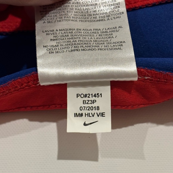 Red NBA Philadelphia Ben Simmons #25 NBA jersey size M - Picture 7 of 8